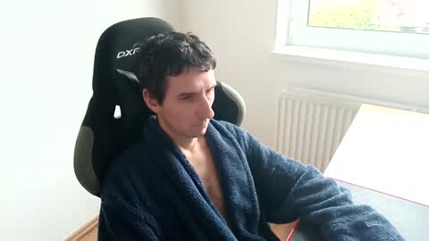 Snapshot of sid85 chatting on December 3, 8:34 am sid85 online show from December 3, 8:34 am