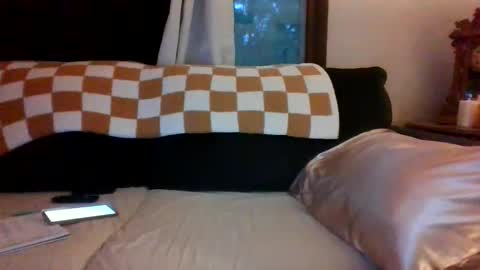 Snapshot of sidneyraee chatting on June 11, 12:32 am Mrs. St. Patrickk online show from June 11, 12:32 am