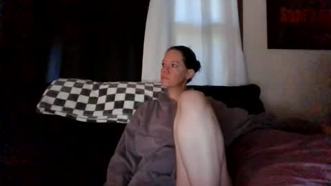 Snapshot of sidneyraee chatting on July 7, 12:20 pm Mrs. St. Patrickk online show from July 7, 12:20 pm