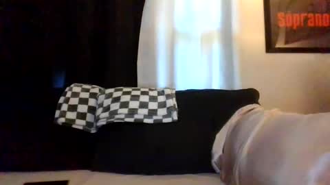 Snapshot of sidneyraee chatting on July 8, 7:18 pm Mrs. St. Patrickk online show from July 8, 7:18 pm