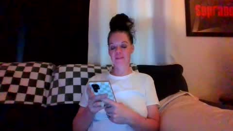 Snapshot of sidneyraee chatting on July 20, 11:07 pm Mrs. St. Patrickk online show from July 20, 11:07 pm