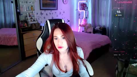 Snapshot of sidny_blush chatting on September 11, 6:13 am Sidny online show from September 11, 6:13 am