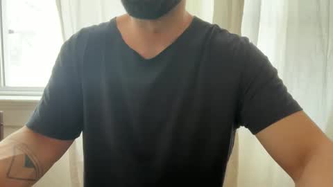 Snapshot of sie273 chatting on June 1, 8:32 pm sie273 online show from June 1, 8:32 pm