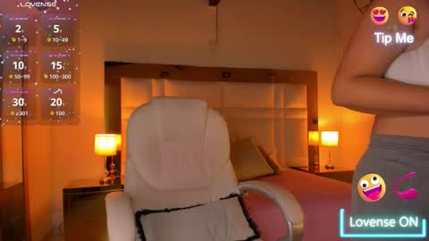 Snapshot of siennaa_rose chatting on November 13, 11:53 am Sienna online show from November 13, 11:53 am