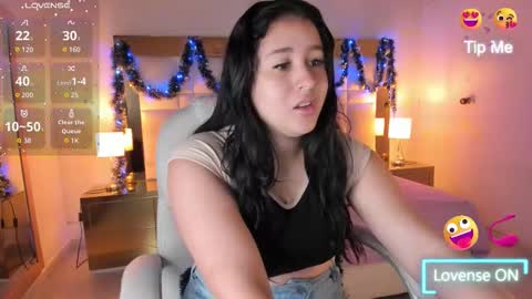 Snapshot of siennaa_rose chatting on November 18, 11:47 am Sienna online show from November 18, 11:47 am