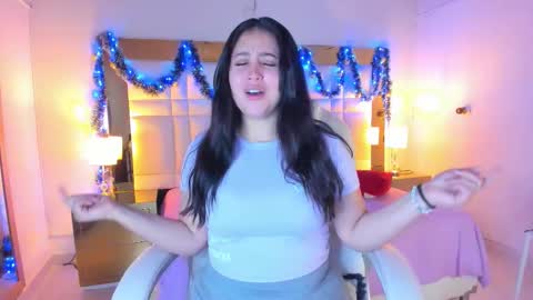 Snapshot of siennaa_rose chatting on November 19, 11:32 am Sienna online show from November 19, 11:32 am