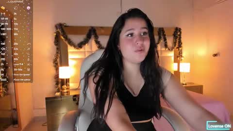 Snapshot of siennaa_rose chatting on November 27, 11:34 am Sienna online show from November 27, 11:34 am