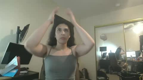 Nicole Zelaya Ferrati  Niky Ferrati online show from November 30, 9:35 am