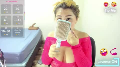 Snapshot of siennavalera chatting on September 22, 6:43 pm Sienna online show from September 22, 6:43 pm