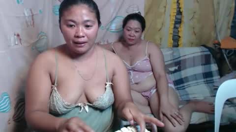 Snapshot of sieramadre chatting on June 8, 10:54 pm sieramadre online show from June 8, 10:54 pm