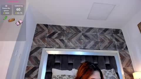 Snapshot of sierrataylor1 chatting on March 6, 12:21 am online show from March 6, 12:21 am