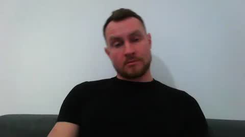 Snapshot of siggurd7one chatting on January 1, 10:24 pm Orlando online show from January 1, 10:24 pm