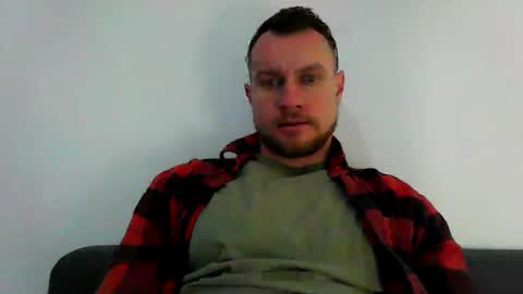 Snapshot of siggurd7one chatting on February 9, 6:37 pm Orlando online show from February 9, 6:37 pm