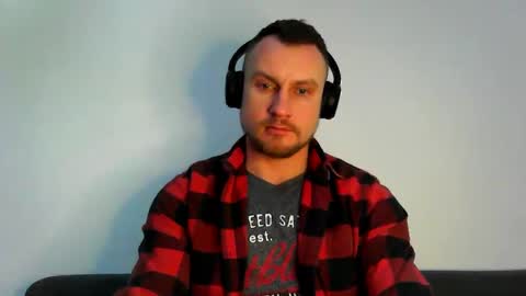 Snapshot of siggurd7one chatting on February 15, 7:39 pm Orlando online show from February 15, 7:39 pm