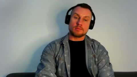 Snapshot of siggurd7one chatting on February 16, 11:38 am Orlando online show from February 16, 11:38 am