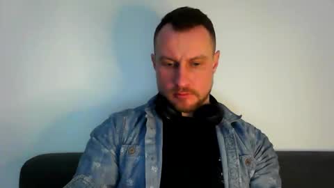 Snapshot of siggurd7one chatting on February 20, 5:18 pm Orlando online show from February 20, 5:18 pm