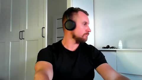 Snapshot of siggurd7one chatting on September 8, 5:12 pm Orlando online show from September 8, 5:12 pm