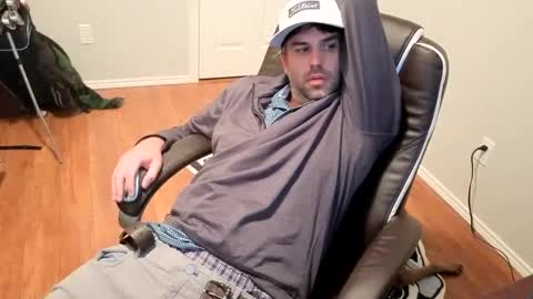 Snapshot of sigmaslayer chatting on September 17, 1:46 pm sigmaslayer online show from September 17, 1:46 pm