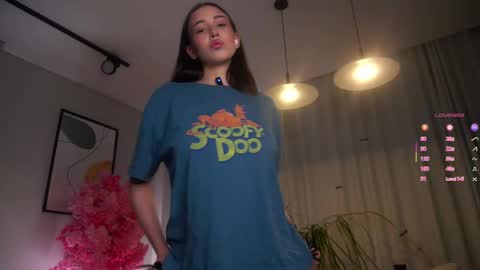 Eva  online show from November 6, 11:22 am