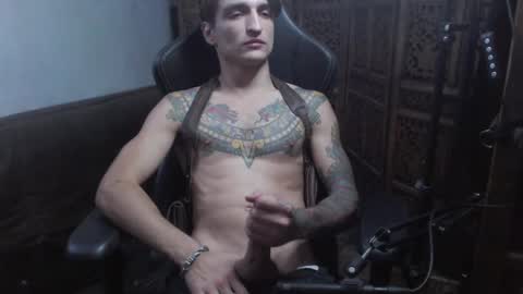 Snapshot of sigurdtheaesir chatting on February 8, 10:18 am Sigurd online show from February 8, 10:18 am