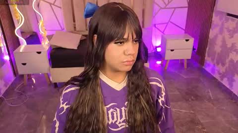 Siiam Tay online show from February 18, 3:24 am