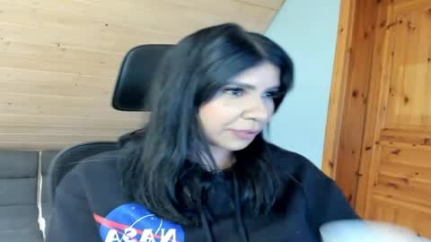 siirena online show from April 13, 3:17 pm