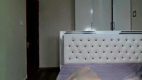 silent carry online show from April 16, 8:15 am