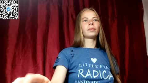 Snapshot of silentpassion567 chatting on May 12, 10:29 pm JULIANA online show from May 12, 10:29 pm