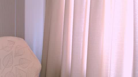 silk_ann online show from March 24, 6:18 am