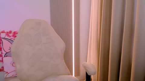 silk_ann online show from April 23, 12:29 pm