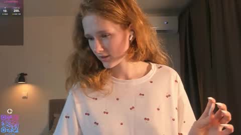 Call me Mia online show from October 17, 6:10 pm