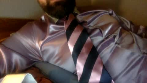 Snapshot of silktie chatting on July 17, 9:19 pm satinsub online show from July 17, 9:19 pm