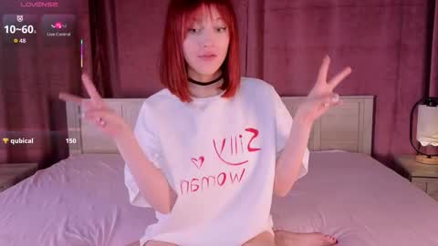 silly___woman online show from November 30, 8:24 pm