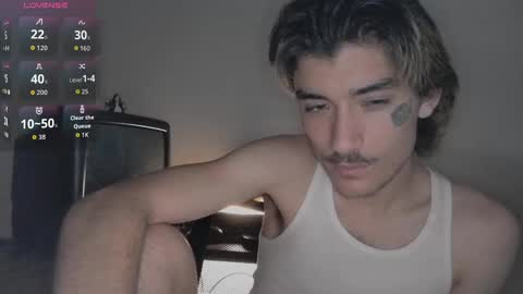 Snapshot of silly_cybin chatting on October 4, 1:09 pm cybin online show from October 4, 1:09 pm