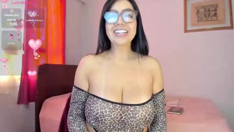 Snapshot of silver__love chatting on December 12, 2:11 pm Silver online show from December 12, 2:11 pm