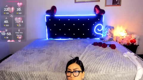 Snapshot of silver__love chatting on February 27, 12:43 am Silver online show from February 27, 12:43 am