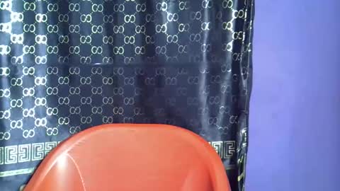 Snapshot of silver_baby06 chatting on November 8, 7:12 pm silver baby06 online show from November 8, 7:12 pm