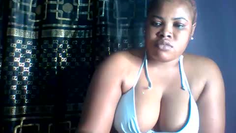 Snapshot of silver_baby06 chatting on December 13, 11:10 pm silver baby06 online show from December 13, 11:10 pm