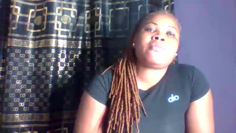 Snapshot of silver_baby06 chatting on December 14, 6:56 pm silver baby06 online show from December 14, 6:56 pm