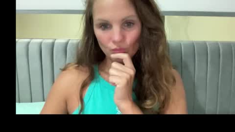 Snapshot of silver_miley chatting on October 30, 10:32 pm silver_miley online show from October 30, 10:32 pm