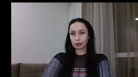 Snapshot of silver_still chatting on April 10, 5:50 pm silver_still online show from April 10, 5:50 pm