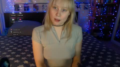 Snapshot of silvercherub chatting on June 5, 6:57 pm silvercherub online show from June 5, 6:57 pm