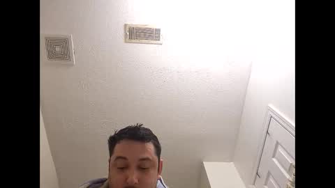 Snapshot of silverfox706 chatting on December 13, 5:05 am Jay Silverfox706 online show from December 13, 5:05 am