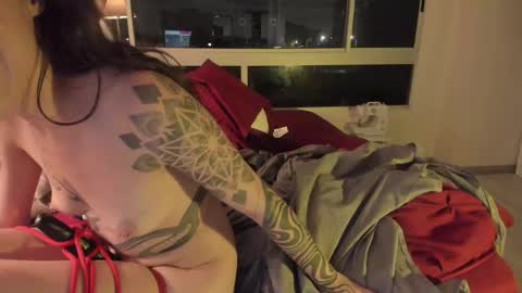 Snapshot of silverhase1 chatting on February 22, 6:06 am silverhase1 online show from February 22, 6:06 am