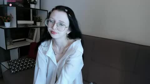 Alice online show from March 27, 9:14 pm