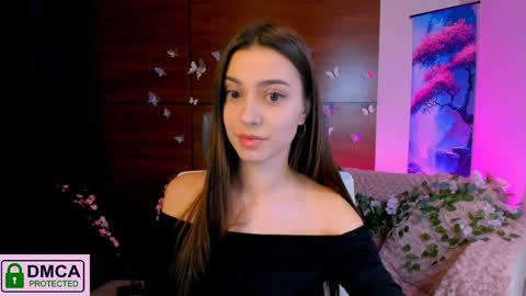 Snapshot of silvia_queen1 chatting on December 8, 8:25 pm Silvia nude in pvt  online show from December 8, 8:25 pm