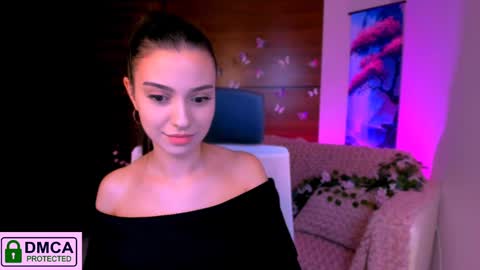 Snapshot of silvia_queen1 chatting on December 9, 11:24 pm Silvia nude in pvt  online show from December 9, 11:24 pm