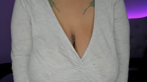 silvia online show from October 28, 7:38 pm