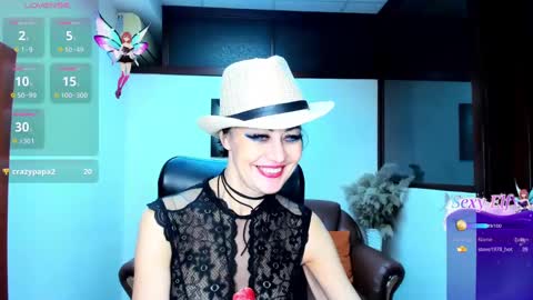 Silvia Wallec online show from January 15, 2:02 pm