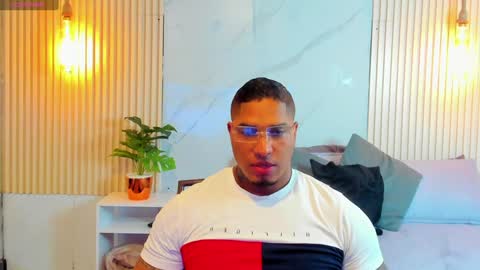 Snapshot of simeone_panda chatting on February 5, 12:06 pm simeone_panda online show from February 5, 12:06 pm